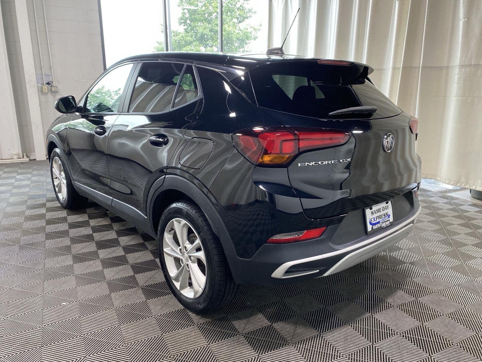 Used 2022 Ebony Twilight Metallic Buick Preferred image 11