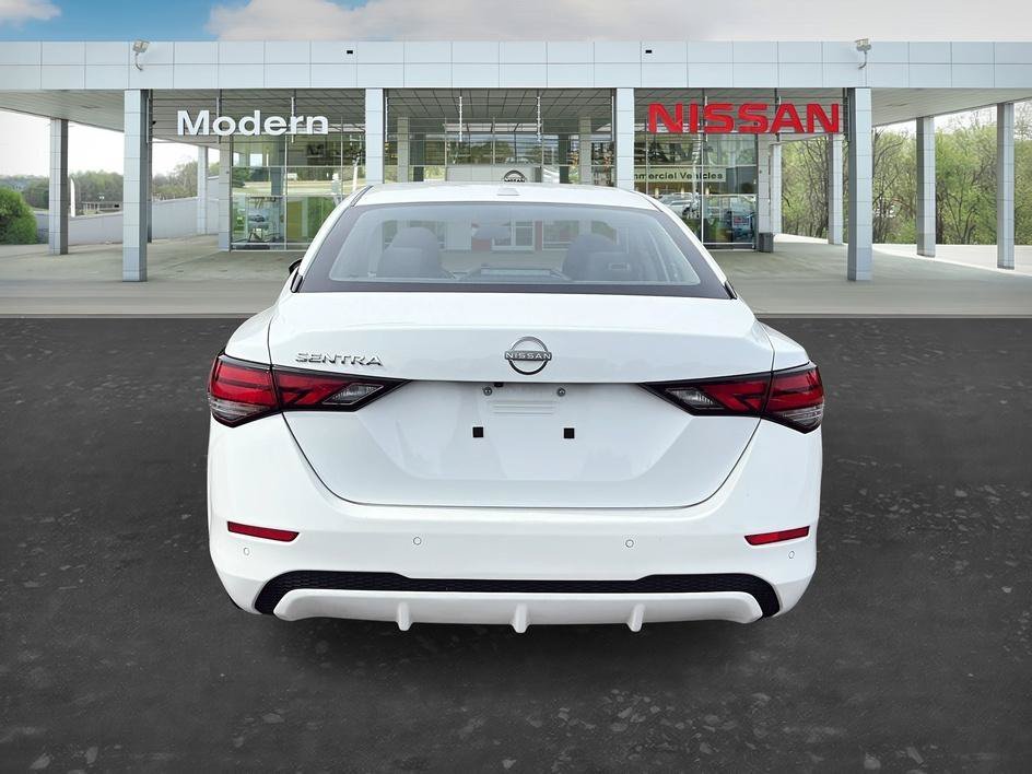 Used 2025 Fresh Powder Nissan SV image 4