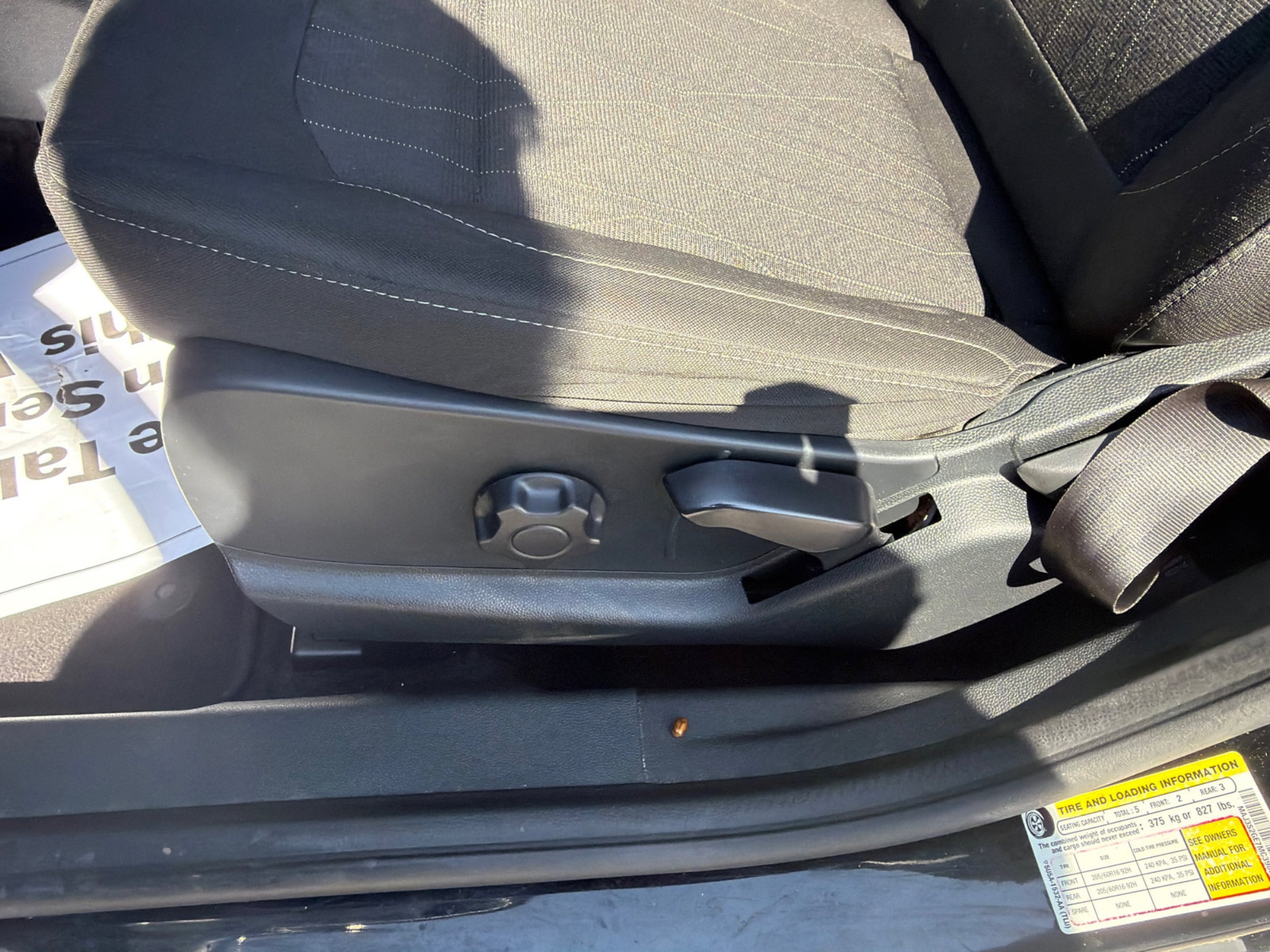 Used 2021 Shadow Black Ford SE image 17