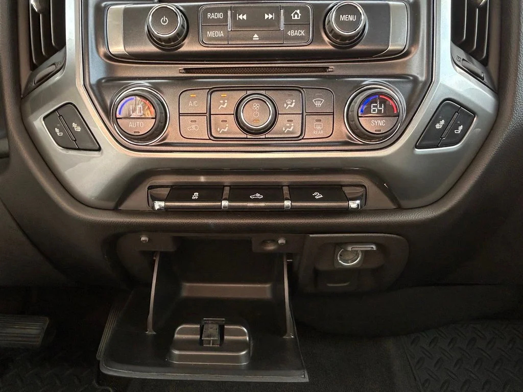 Used 2016 Summit White Chevrolet LT image 16