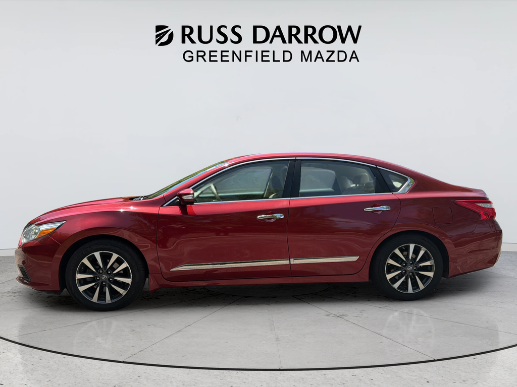 Used 2016 Nissan Altima SL with VIN 1N4AL3AP6GC140285 for sale in Greenfield, WI
