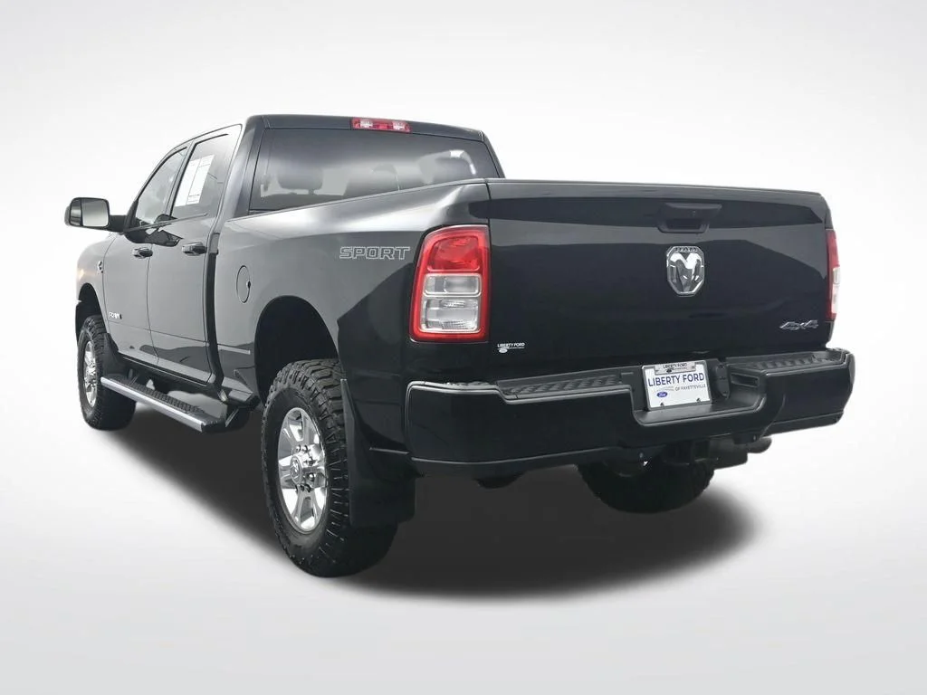 Used 2020 Diamond Black Ram Big Horn image 9