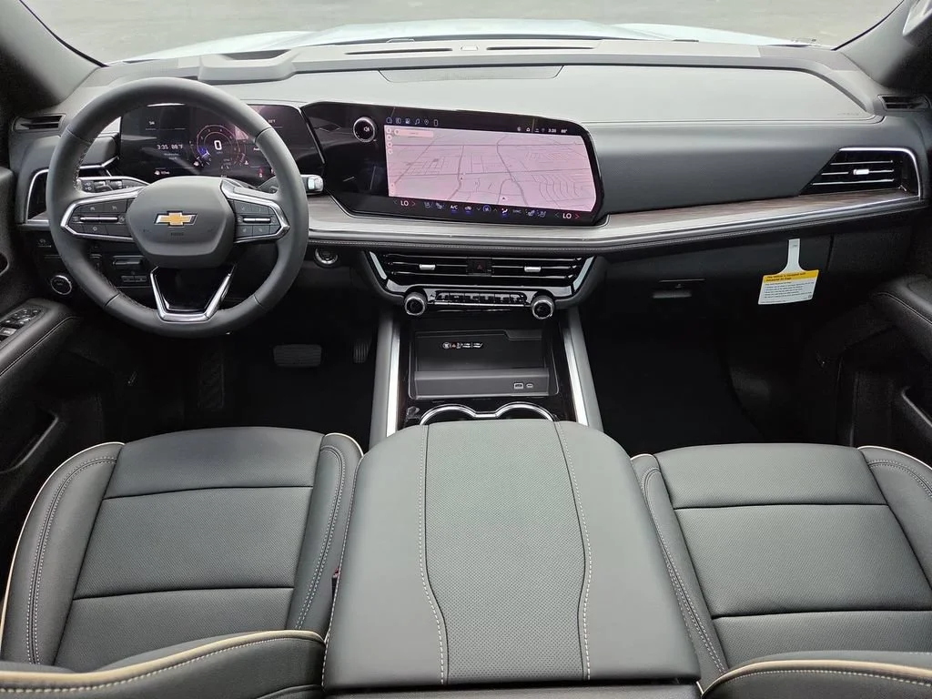 New 2026 Polar White Tricoat Chevrolet Premier image 13