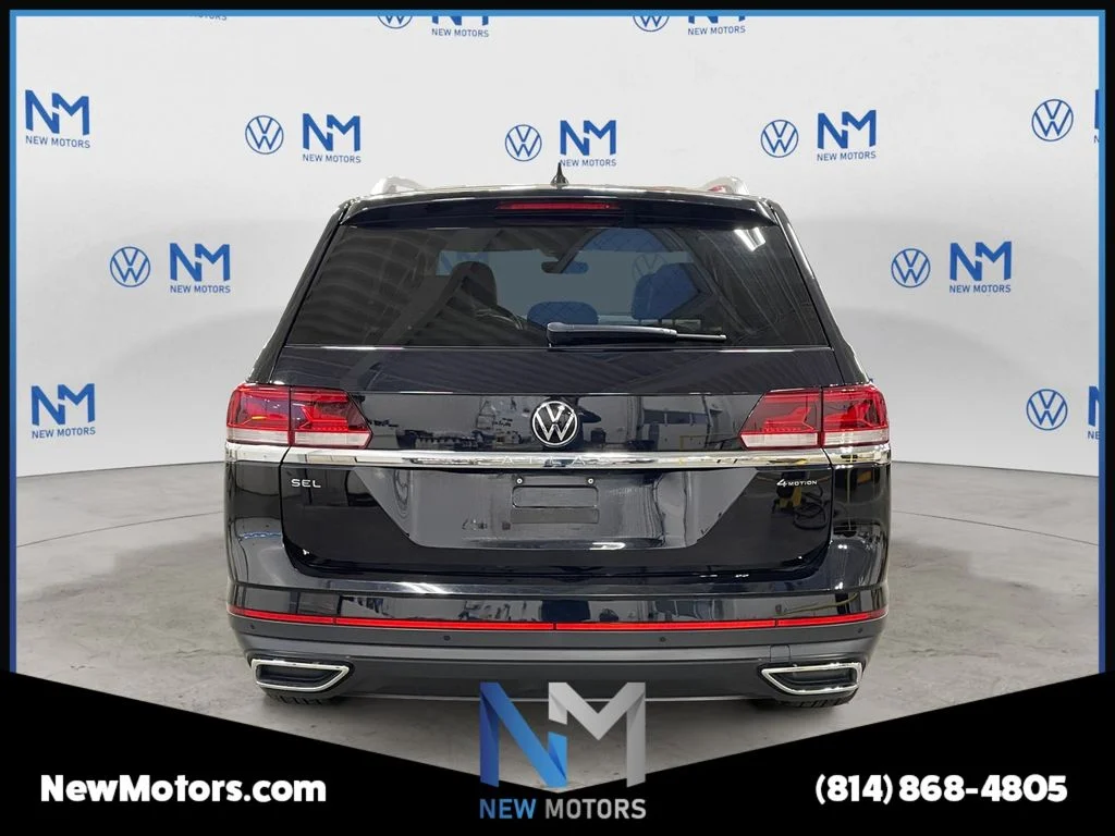 Used 2023 Deep Black Pearl Effect Volkswagen 2.0T SEL image 4