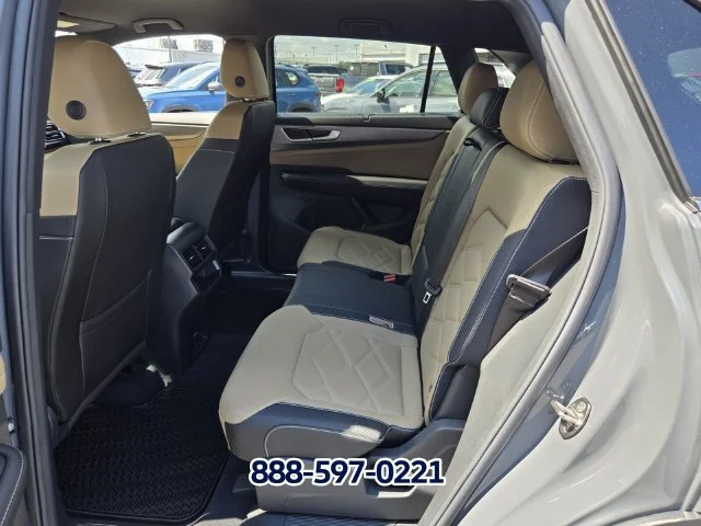 New 2026 Pure Gray Volkswagen 2.0T SE W/TECHNOLOGY image 7