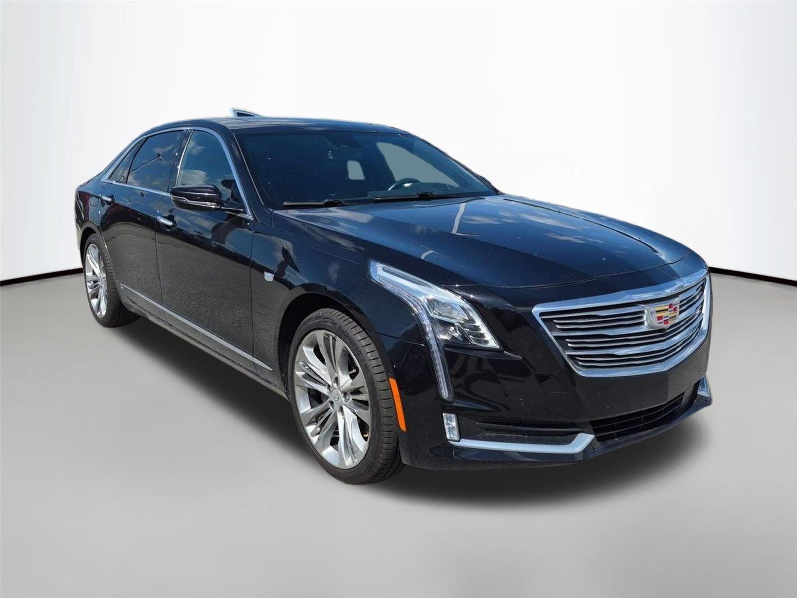 Used 2018 Stellar Black Metallic Cadillac Platinum AWD image 3