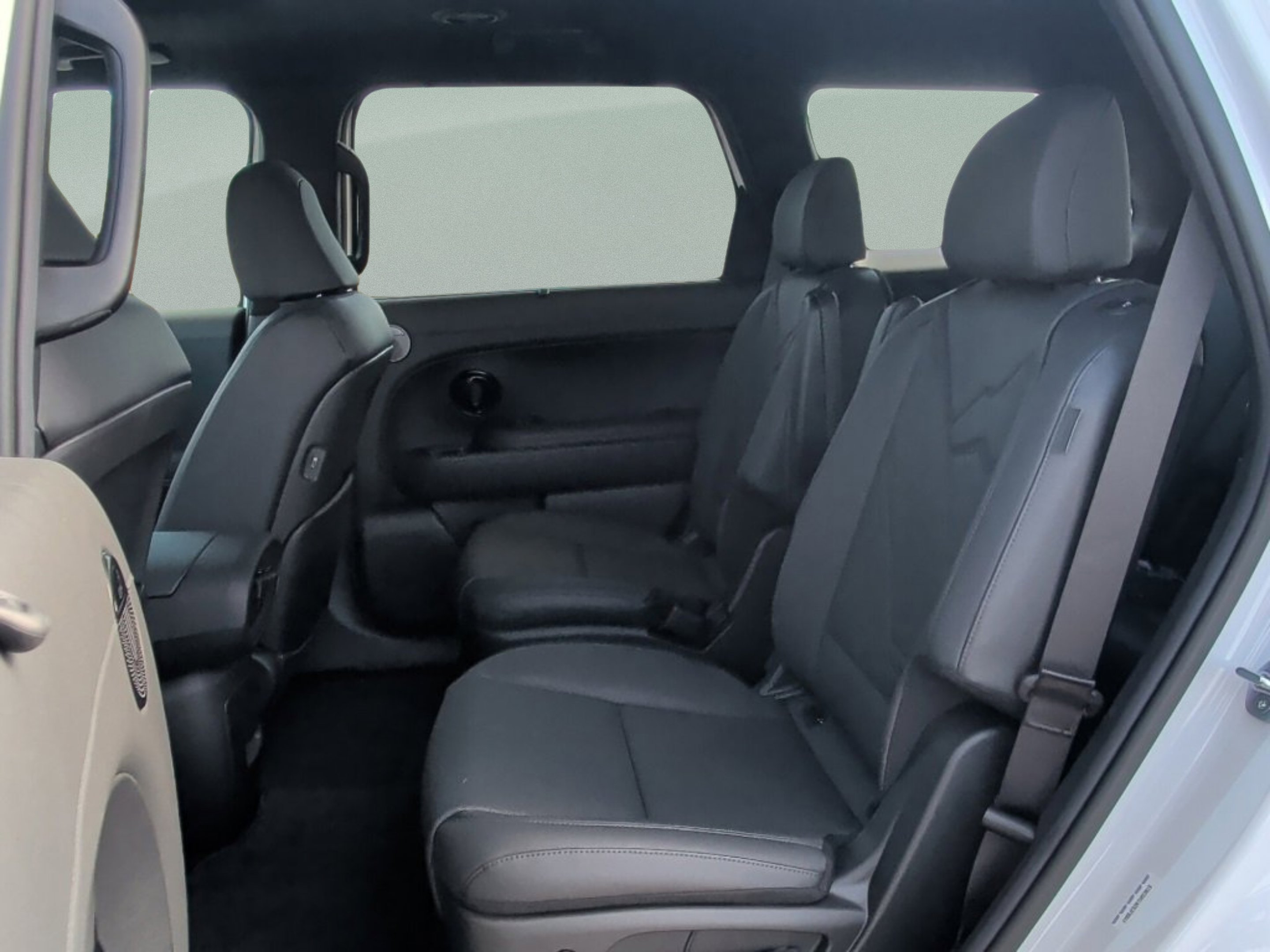 New 2026 Creamy White Pearl Hyundai XRT Pro image 18