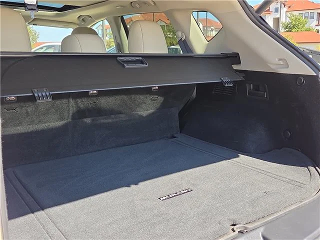 Used 2024 QAB  Whit Nissan Platinum image 7