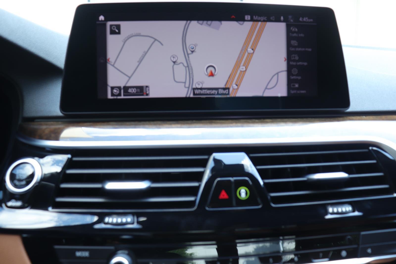 Used 2020 Alpine White BMW 530i image 30