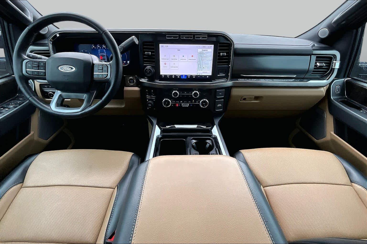 Used 2024 Agate Black Metallic Ford LARIAT image 15