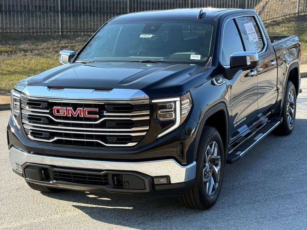 2026 GMC Sierra 1500 SLT - Photo 9