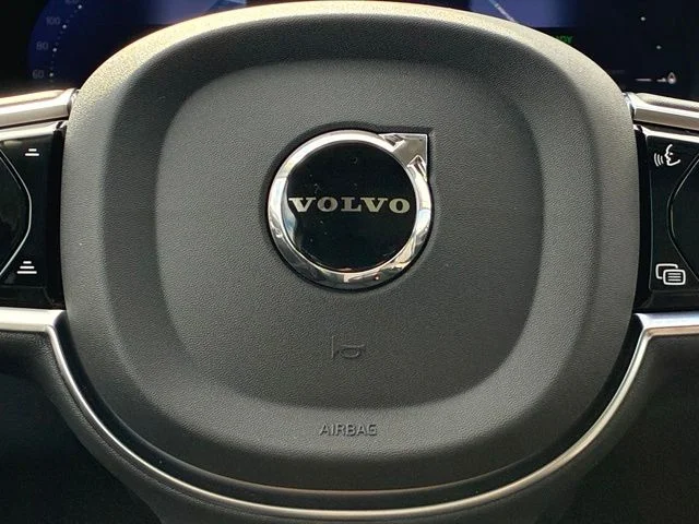 New 2026 Vapour Grey Volvo Plus image 10
