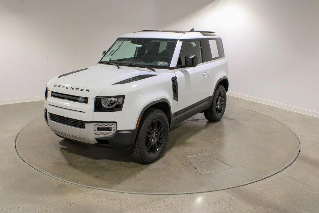 2025 Land Rover Defender 90 S P300's photo