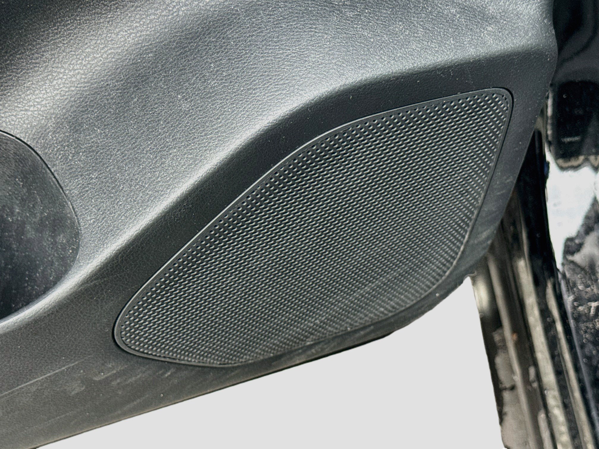 Used 2023 Super Black Nissan SV image 18