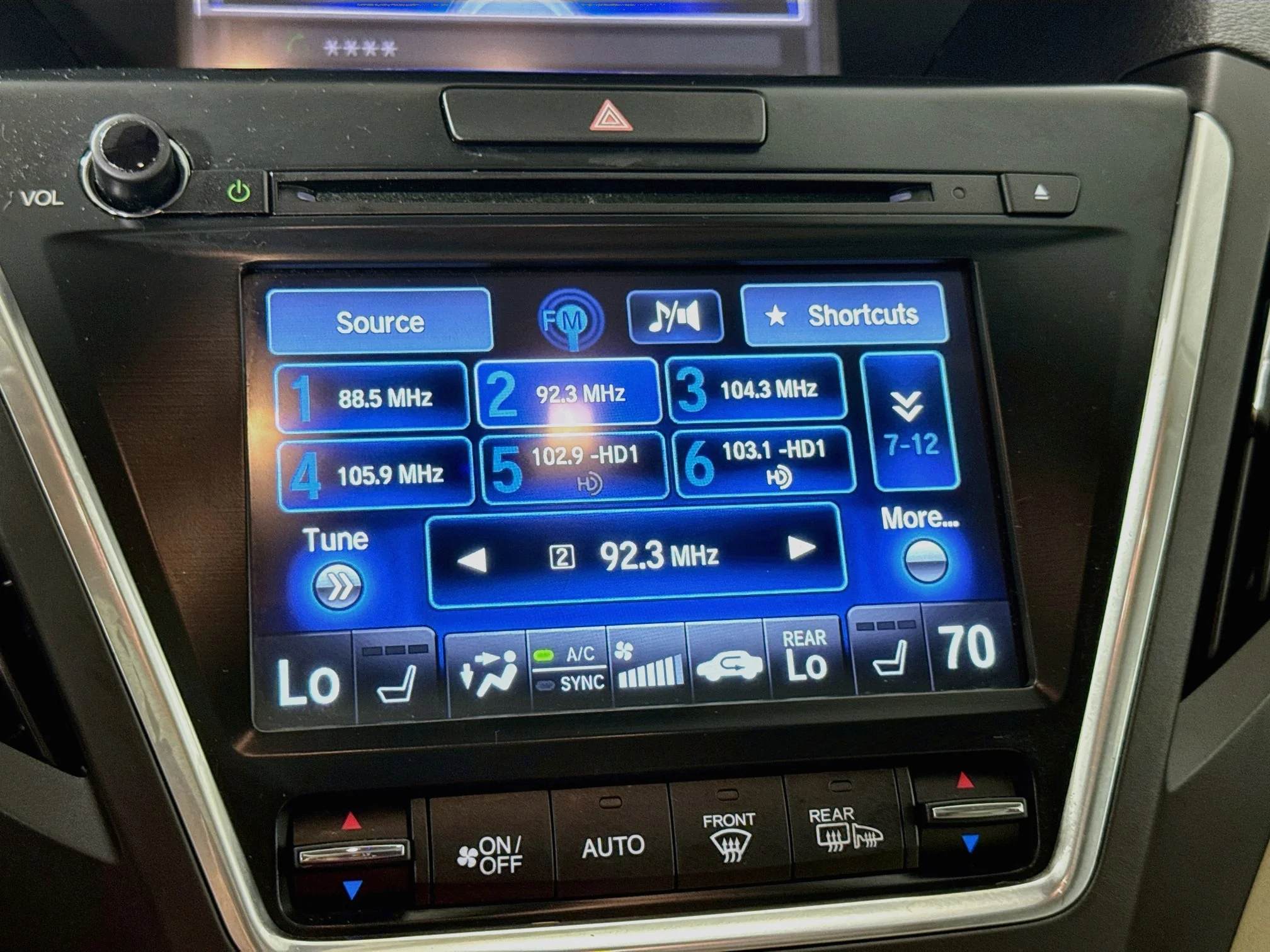 Used 2017 Crystal Black Pearl Acura w/Technology Pkg image 13