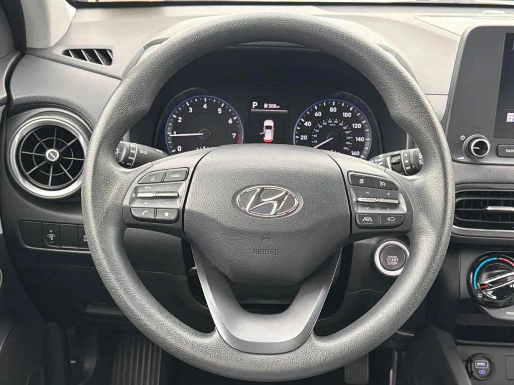 Used 2023 White Hyundai SEL image 23