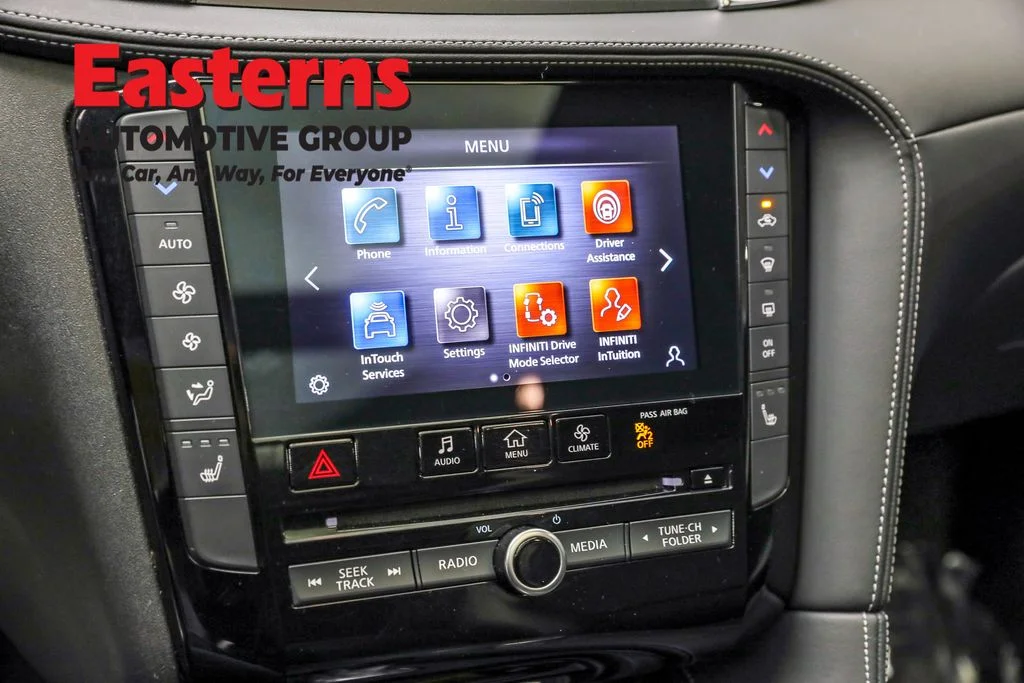 Used 2022 Gray INFINITI LUXE image 20