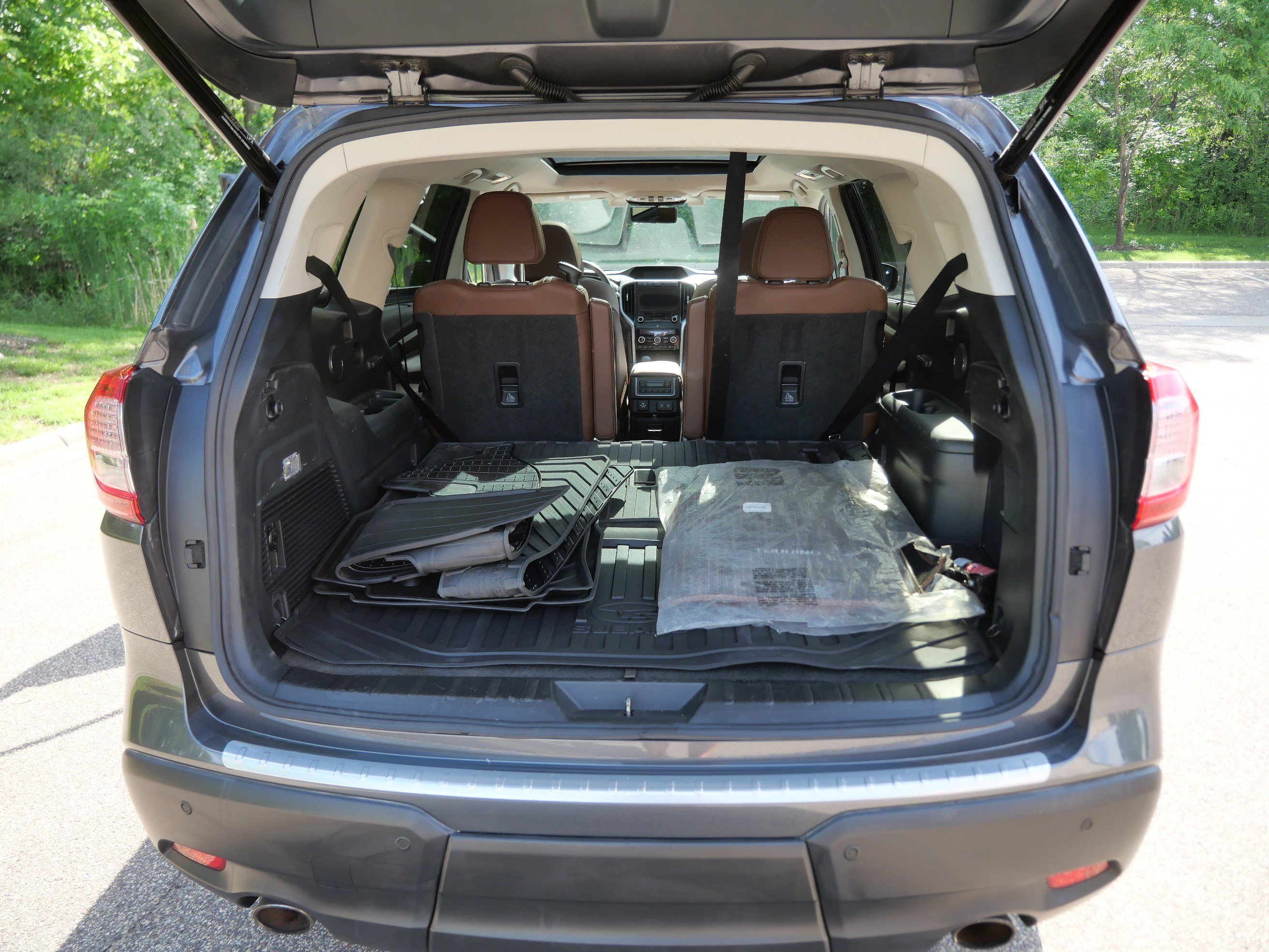Used 2019 Magnetite Gray Metallic Subaru Touring image 18