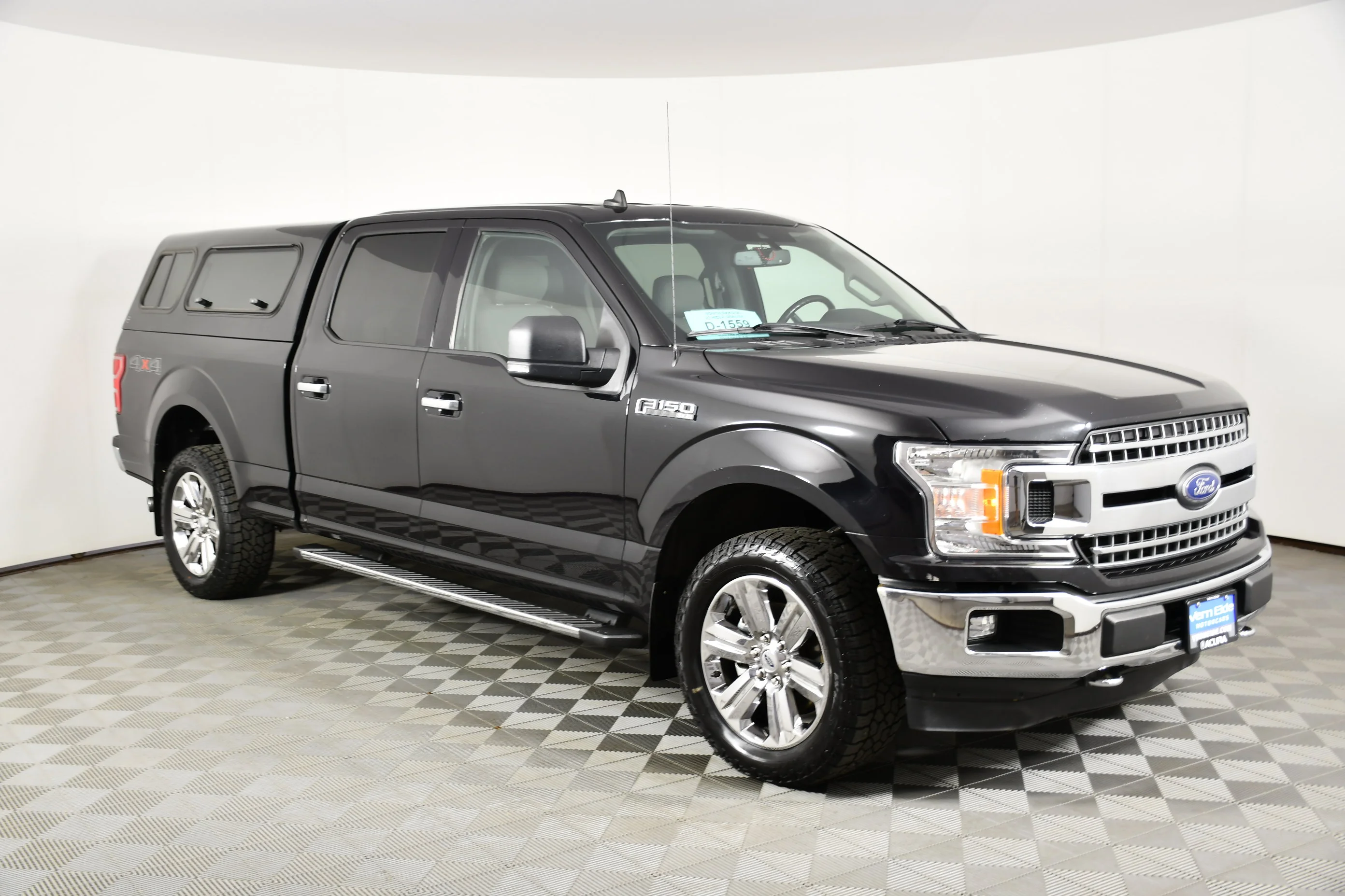 Used 2019 Black Metallic Ford XLT image 4