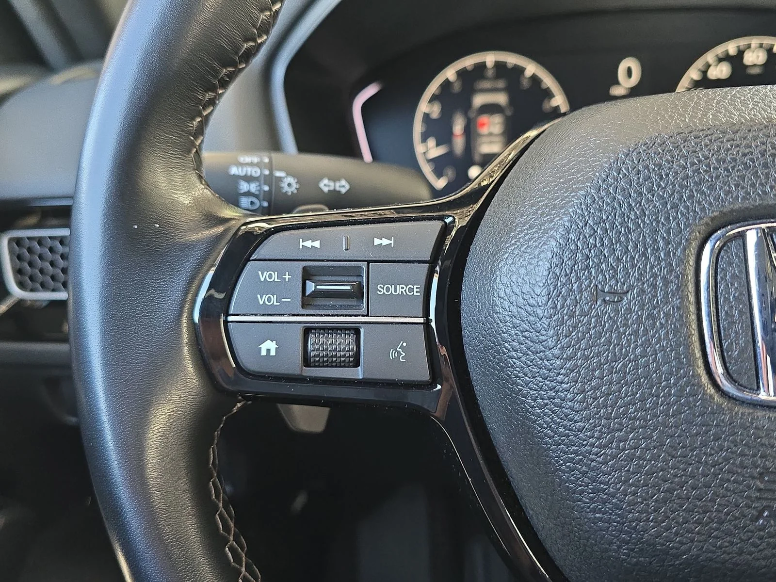 2024 Honda Civic Hatchback Sport - Photo 16