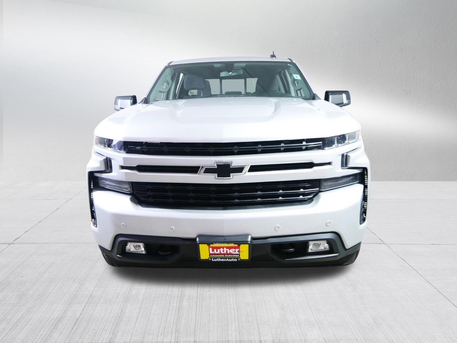 Used 2020 Chevrolet Silverado 1500 RST with VIN 3GCUYEED2LG300819 for sale in Cambridge, Minnesota