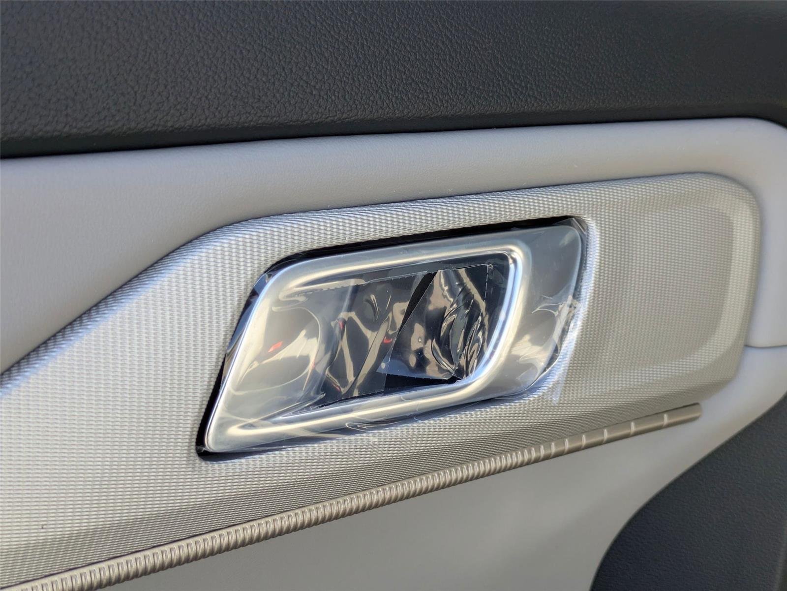 New 2026 Space White Metallic Ford Active image 26