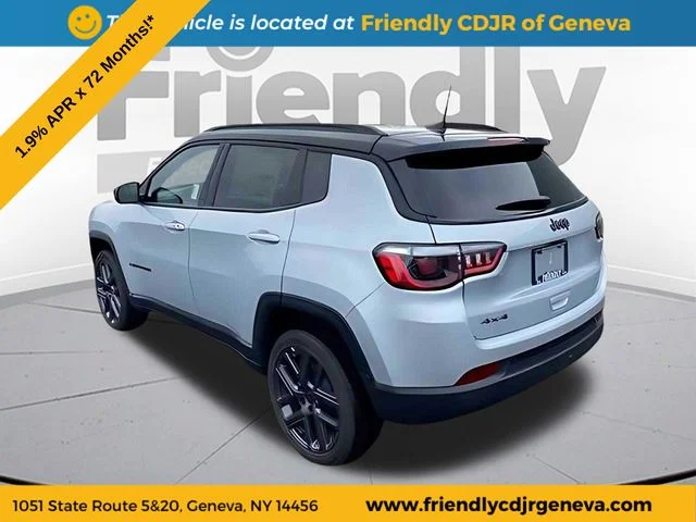 New 2026 Silver Zynith Metallic Clear-Coat Exterior Paint Jeep Limited image 7