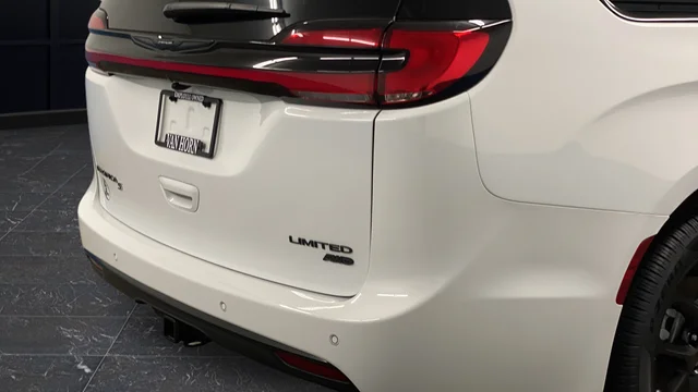 2026 Chrysler Pacifica Limited - Photo 41