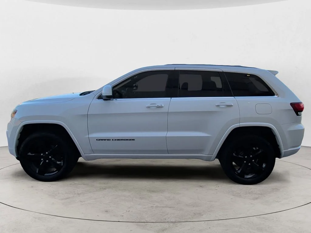 Used 2015 White Jeep Altitude image 2