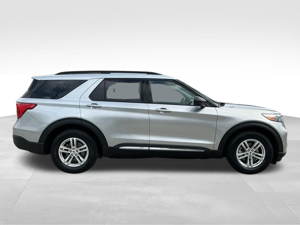 Used 2023 Silver Ford XLT image 13