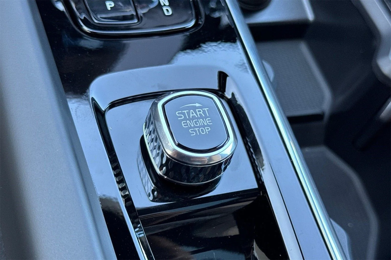 2026 Volvo XC60 Plus - Photo 24
