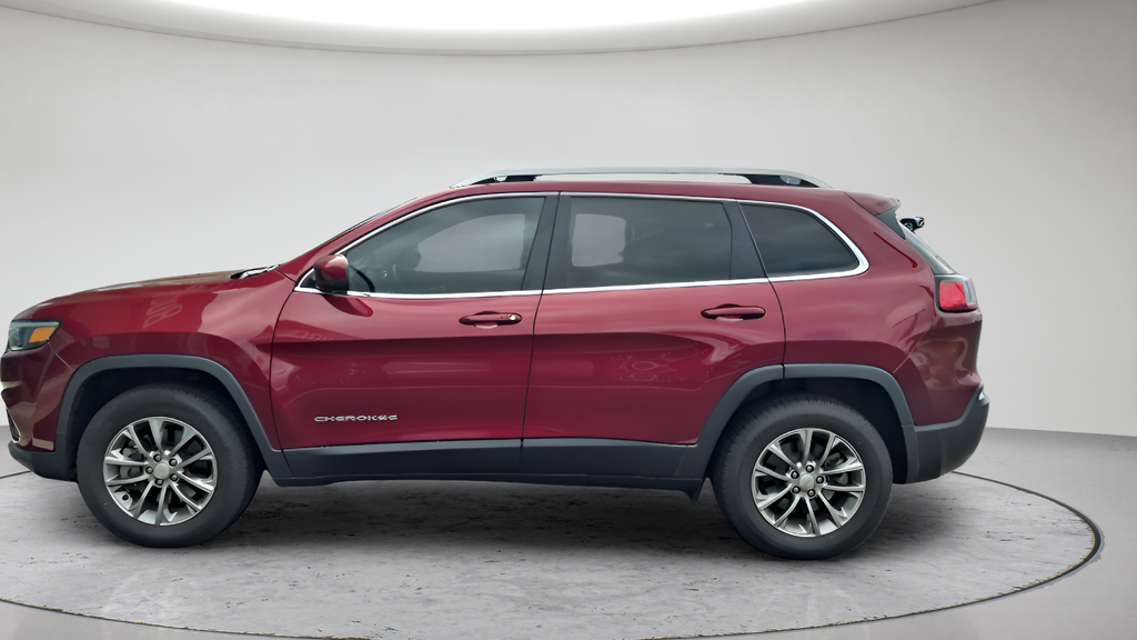 Used 2020 Velvet Jeep Latitude Plus image 6