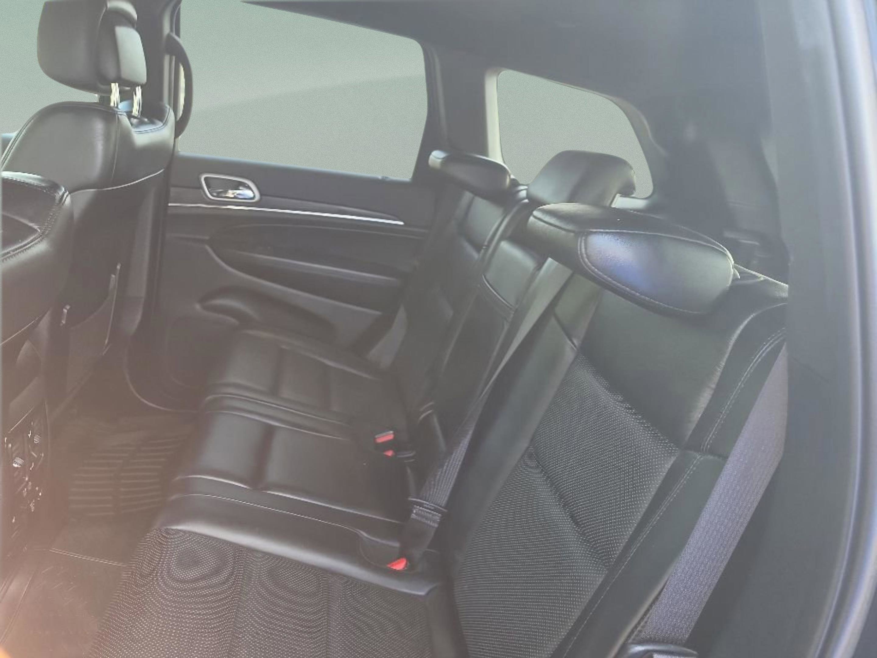 Used 2019 Black Jeep Limited 4x2 image 23