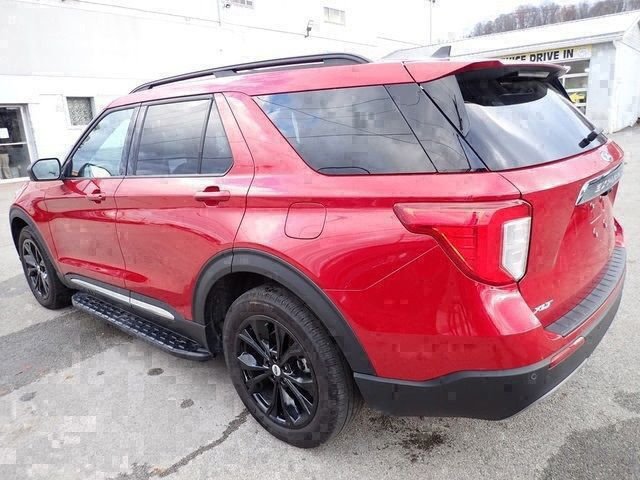 Used 2023 Red Ford XLT image 8