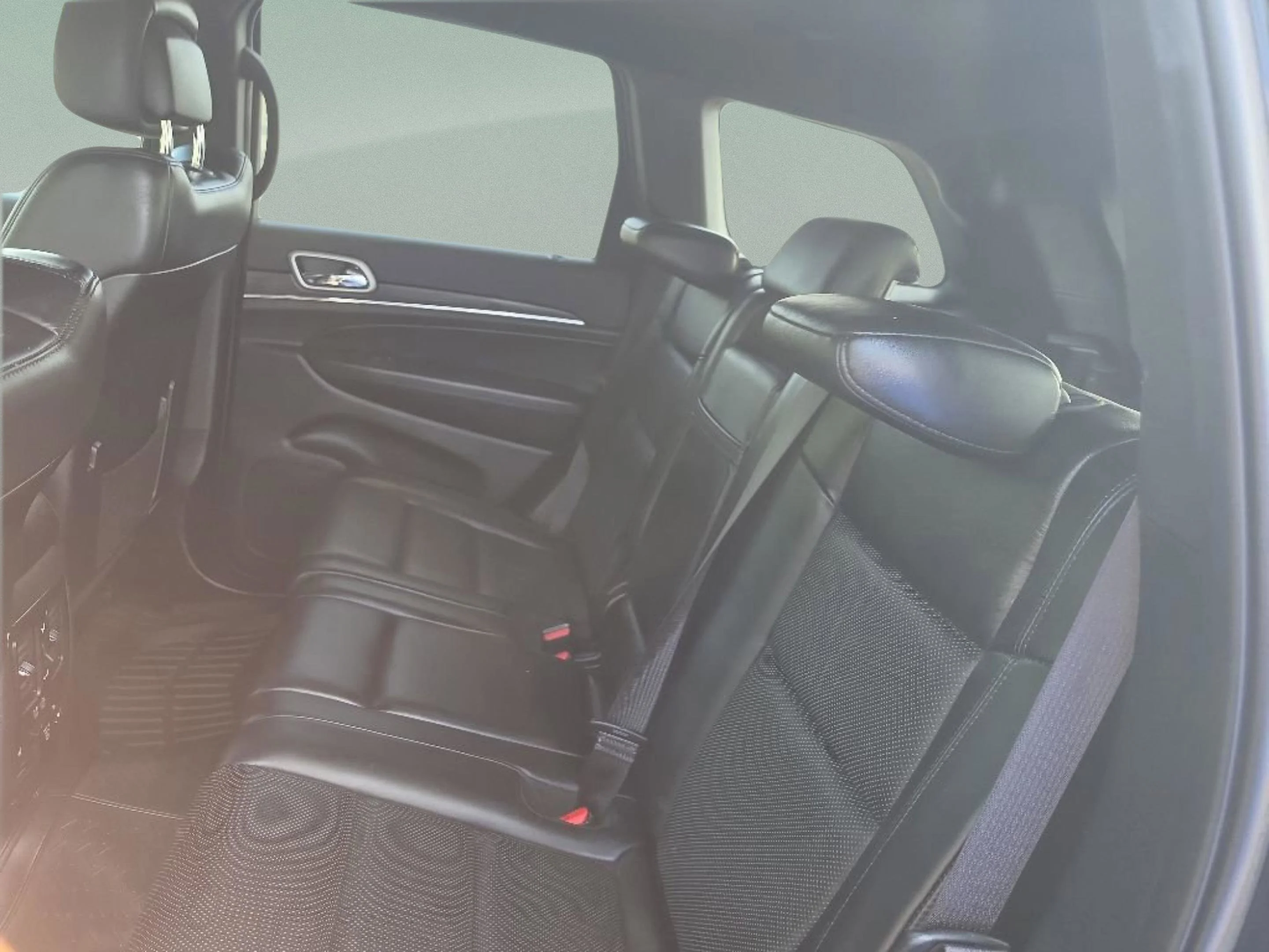 Used 2019 Black Jeep Limited 4x2 image 23