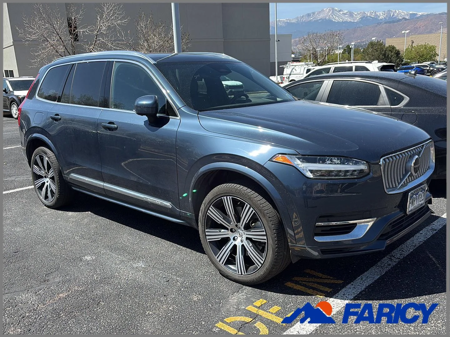 2024 Volvo XC90 T8 Recharge Ultimate Bright Theme 4WD's photo