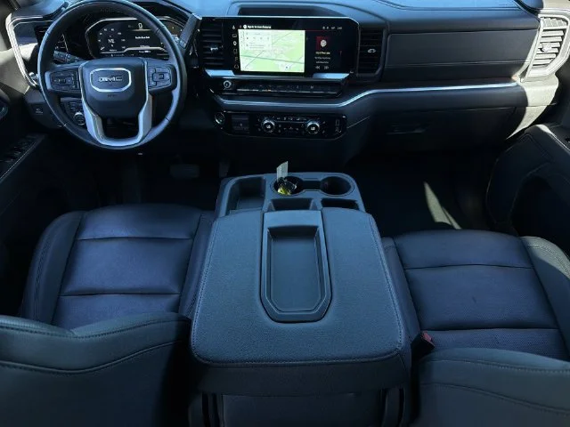 Used 2025 White GMC SLT image 18