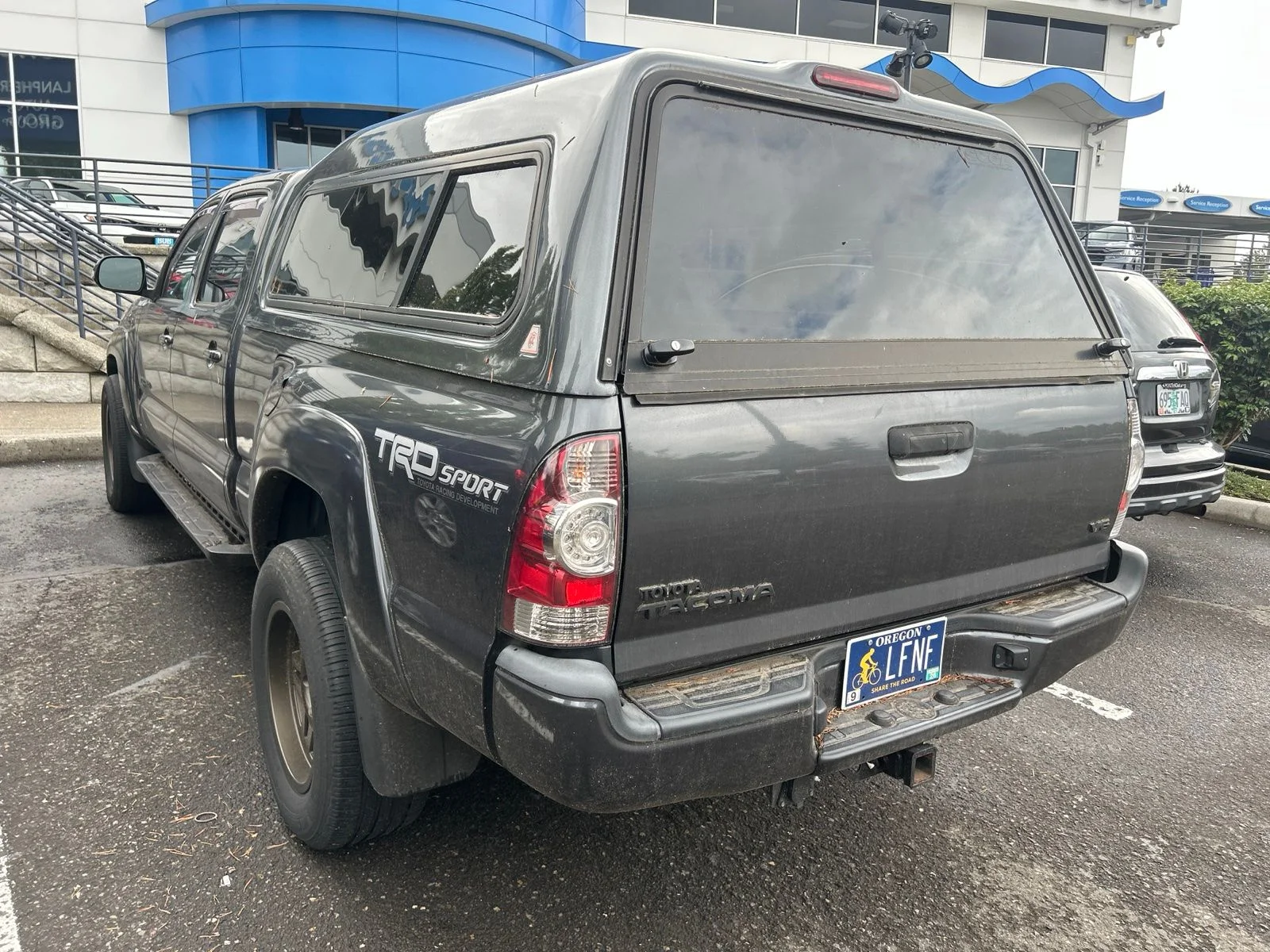 Used 2015 Magnetic Gray Metallic Toyota Base V6 image 8