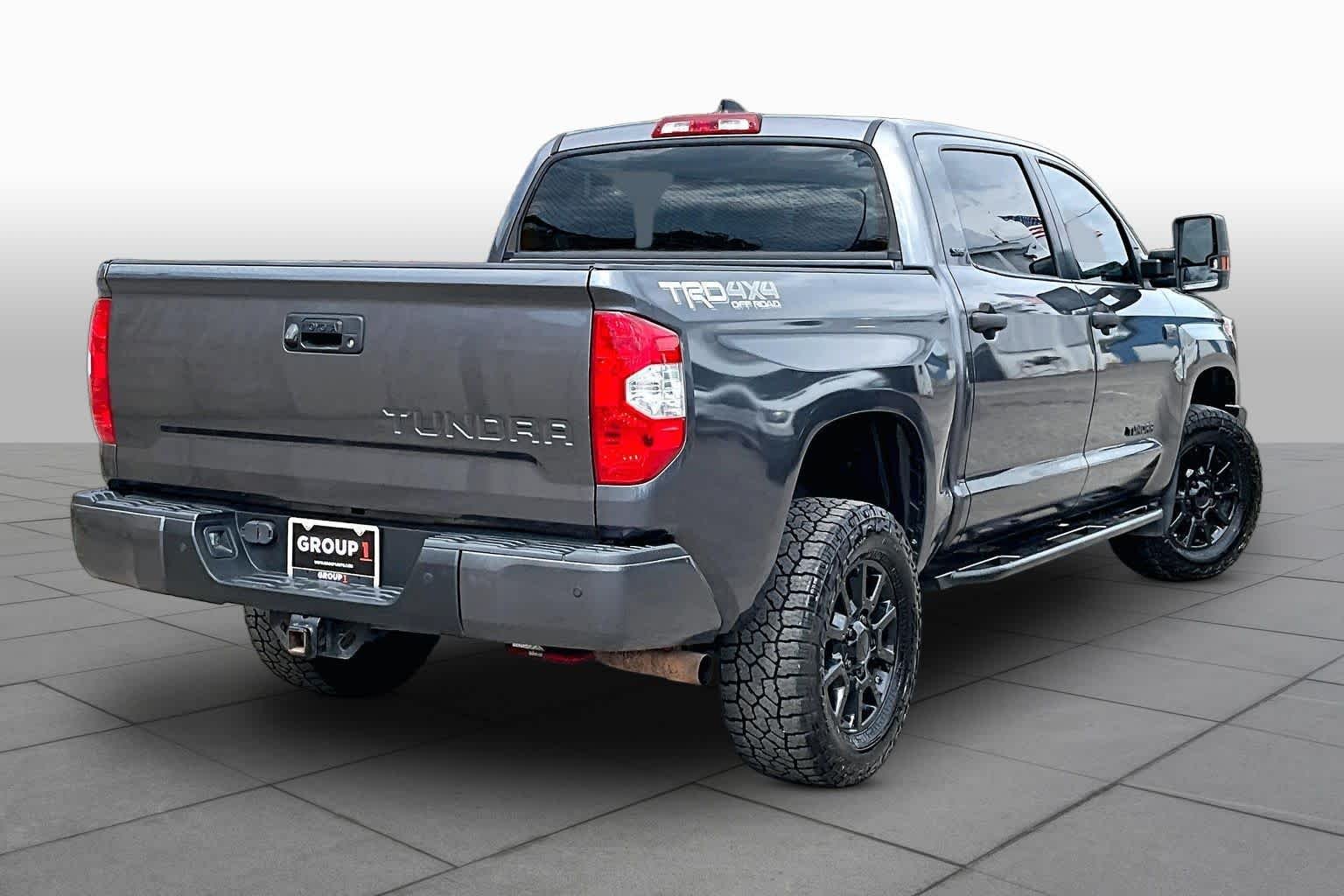 Used 2020 Magnetic Grey Metallic Toyota SR5 image 7