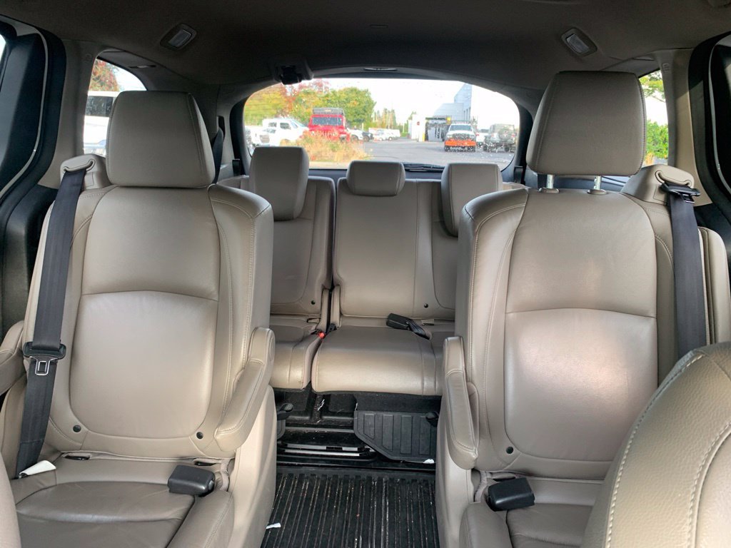 Used 2018 White Honda Elite image 28