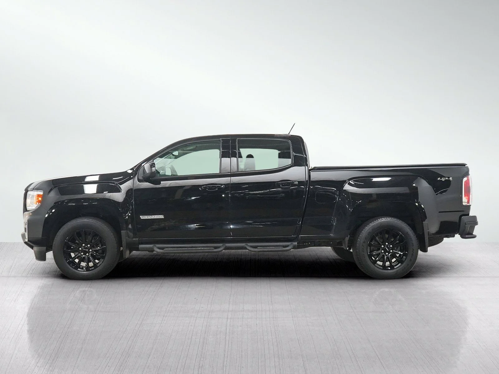 Used 2022 GMC Canyon Elevation with VIN 1GTG6CEN1N1325387 for sale in Bloomington, Minnesota
