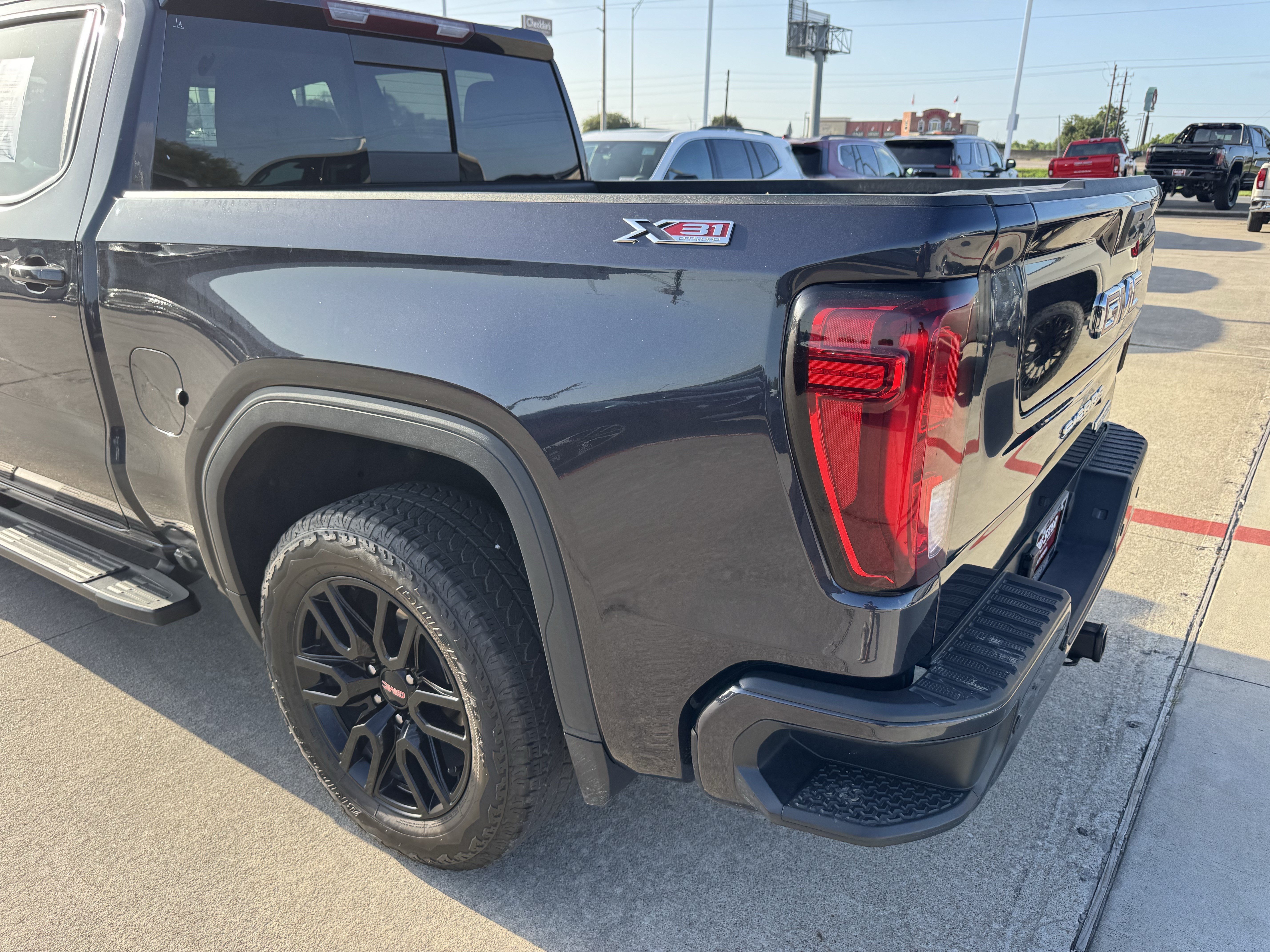 Used 2025 Titanium Rush Metallic GMC Elevation image 7