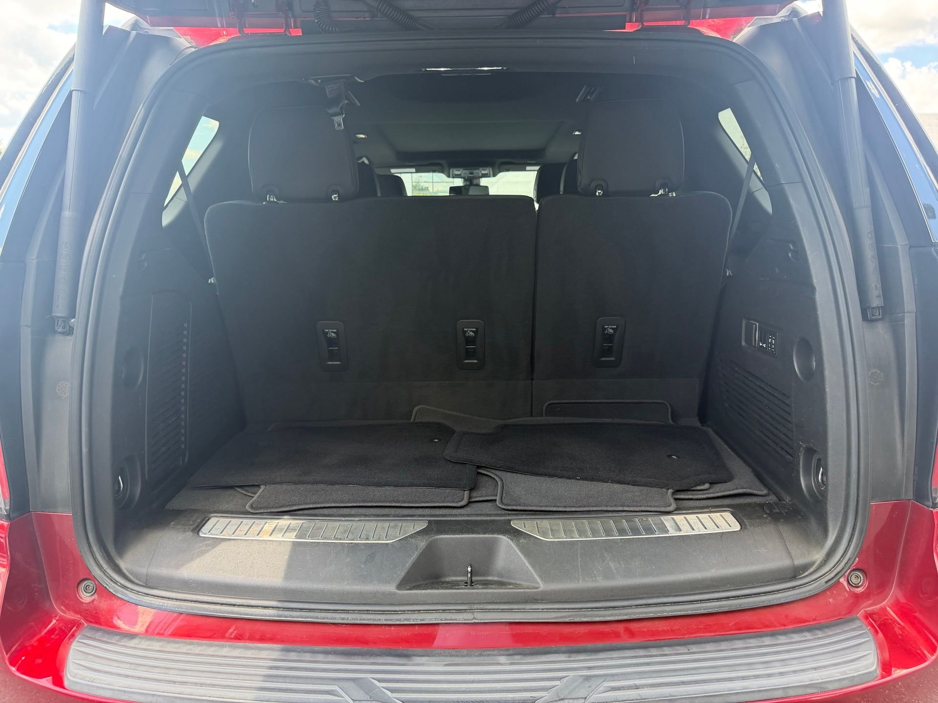 Used 2022 Red Chevrolet RST image 31
