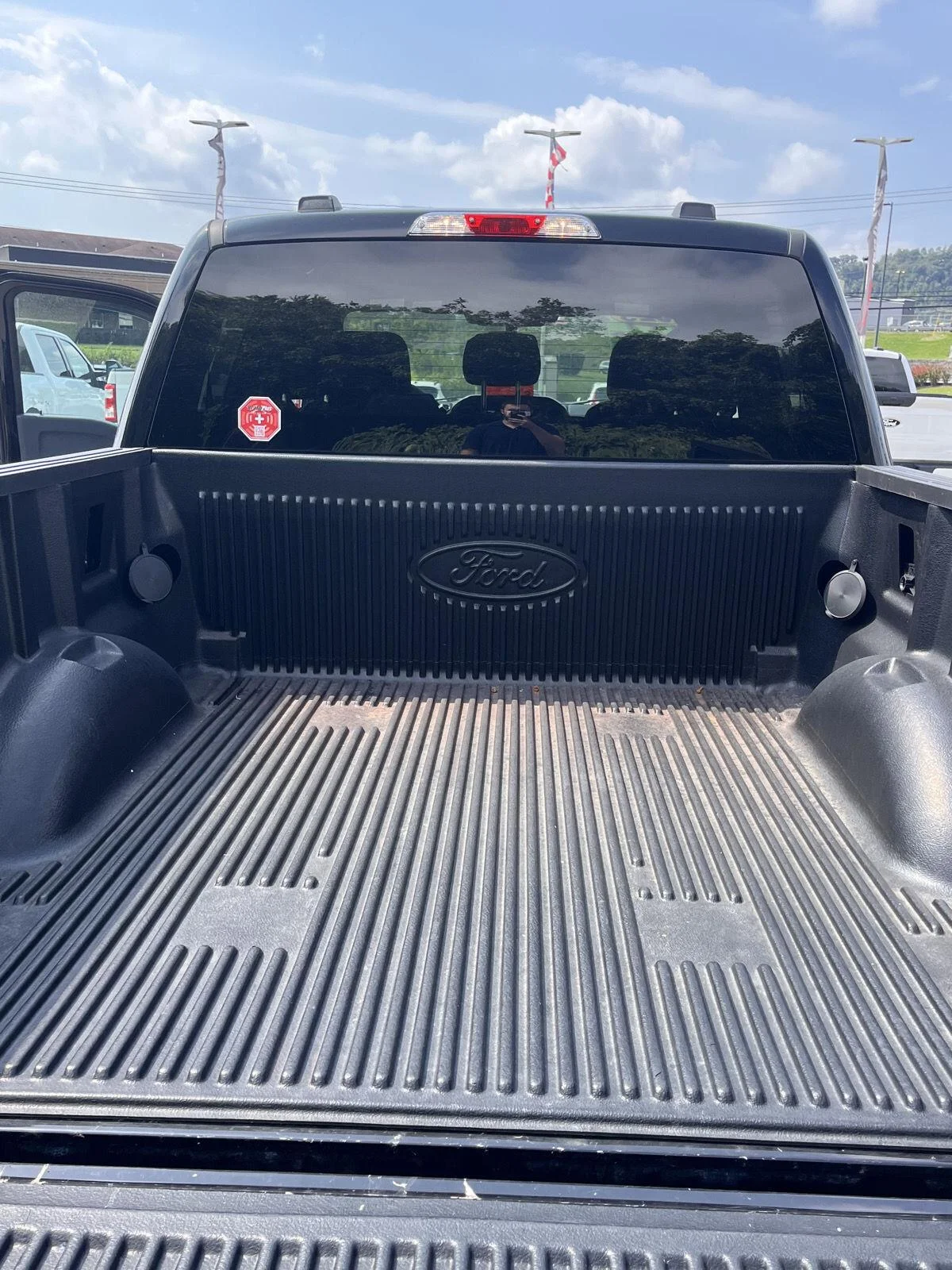 Used 2023 Black Metallic Ford XL image 19