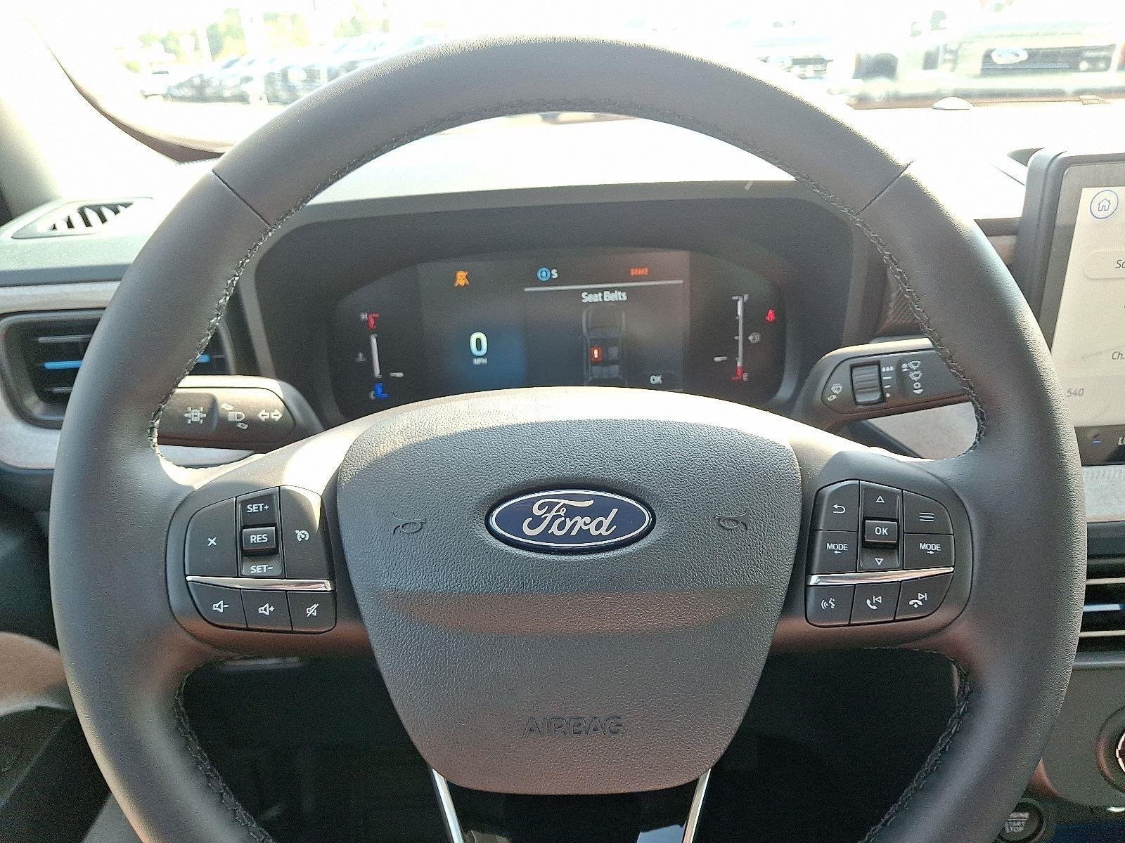 2025 Ford Maverick XLT - Photo 13