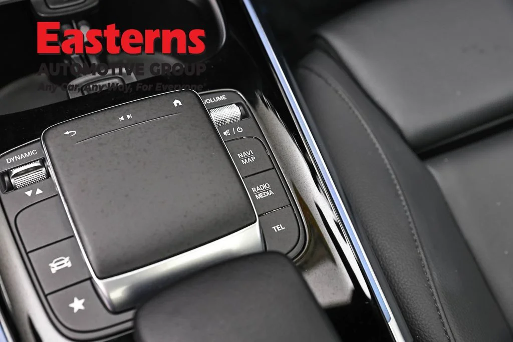 Used 2023 White Mercedes-Benz GLA 250 image 22