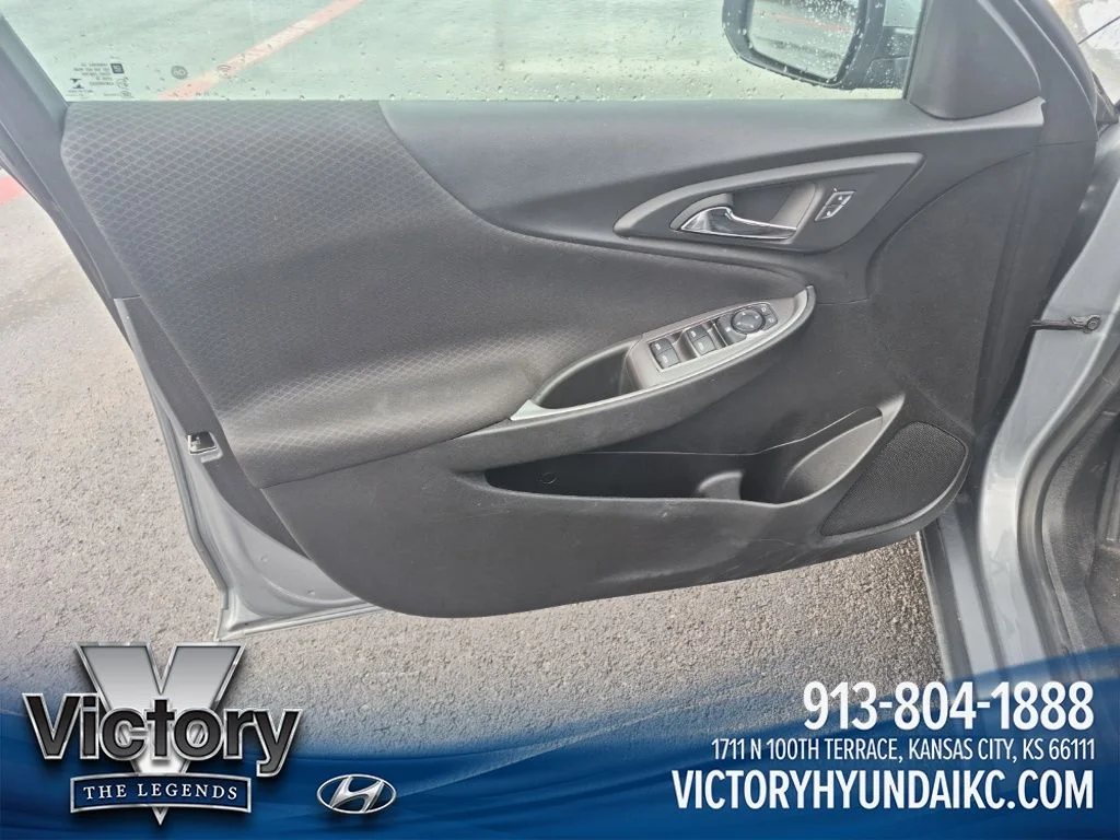 Used 2024 Gray Chevrolet LT image 10