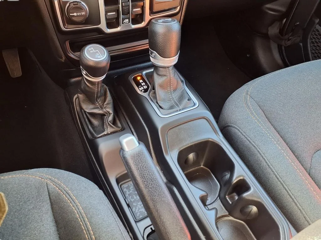 Used 2024 Gray Jeep Sport S image 11