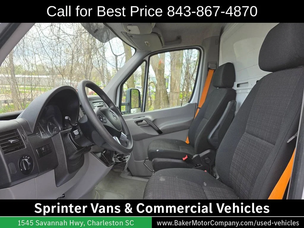 Used 2018 Arctic White Mercedes-Benz Cab Chassis 144 WB image 3