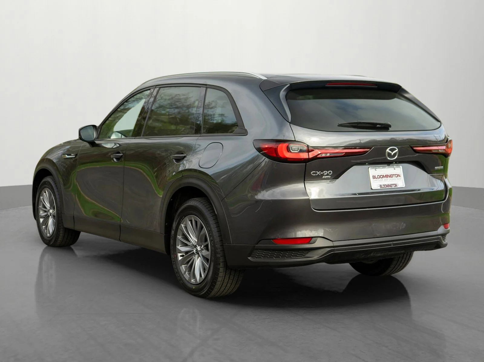 Used 2024 Machine Gray Metallic Mazda Preferred image 5